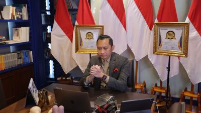 Sabet Dua Penghargaan Sekaligus Di Top Legislator Award 2022 For Personal Branding