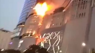 Tunjungan Plaza Terbakar Pengunjung Berhamburan Keluar