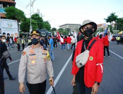 Kapolrestabes Surabaya Kawal Langsung Aksi Demo Mahasiswa di DPRD Jatim