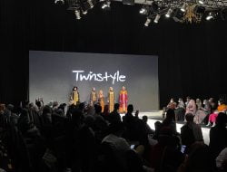 PT Bukit Asam Tbk (PTBA) ikut ambil bagian dalam mendukung suksesnya penyelenggaraan Indonesia Fashion Week (IFW) Tahun 2022  yang dihelat 13-17 April 2022 di Jakarta Convention Center (JCC),  Jakarta.