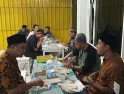 Ketua umum Patriot Nusantara PN bersama Ketua kebumen Lawyer Club KLC laksanakan Buka Puasa bersama