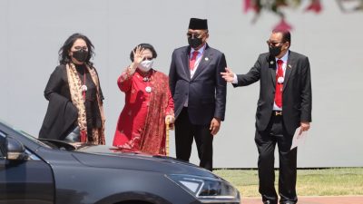 Bersama Wapres China Hingga Suami Wapres AS, Megawati Berkebaya Merah Hadiri Pelantikan Presiden Korsel