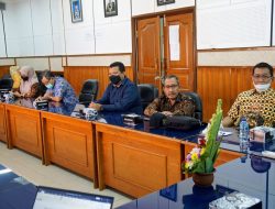 UPT Bahasa Unud Terima Kunjungan Lembaga Bahasa Ilmu Pengetahuan Umum (LB-IPU) Universitas Muhammadiyah Surakarta