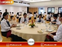 Tunjang Kompetensi Mahasiswa, HMPS Sarjana Terapan Pengelolaan Perhotelan Fakultas Pariwisata Unud Gelar Kegiatan Table Manner dan Study Visit