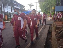 Jalan Kaki Sehat Bersama Kapolres Aris Rusdiyanto