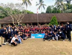 Tingkatkan Kesadaran Masyarakat dan Anak Akan Pentingnya Konsumsi Susu, BEM-KM FAPET Unud pengabdian di SD 3 Bukian Payangan, Gianyar, Bali