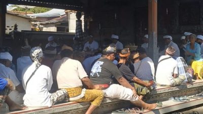 Di Duga Pungutan Penanjung Batu, Ketua RT Di Sanksi Desa Adat