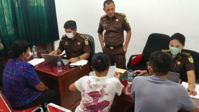 Pengurus LPD Anturan Mengembalikan Uang Reward Hasil Penjualan Tanah Kapling Dalam Bentuk SHM