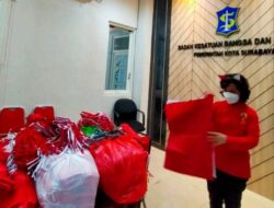 Pemkot Surabaya Bagikan 13.884 Bendera Merah Putih Gratis