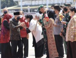 Kapolda Bersama Gubernur Bali Dan Pangdam/IX Udayana Sambut Kedatangan Wapres RI