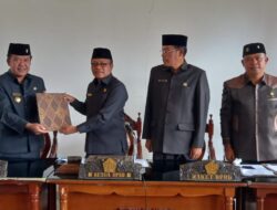 4 Point Garis Bawah, Ranperda APBD Perubahan T.A 2022 Disetujui DPRD Jadi PERDA Kabupaten Bangli