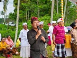 Bupati Bangli Hadiri Upacara Ngingu Pengangon di Subak Bangbang Let Desa Adat Bangbang