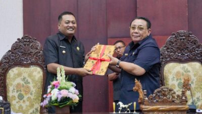 Jawaban Bupati Gianyar Atas PU Fraksi Dalam Sidang Paripurna