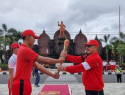 Wabup Diar Terima Api Porprov ke XV Tahun 2022 di Kabupaten Bangli