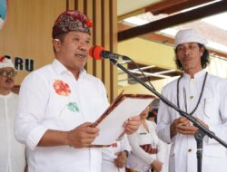 Bupati Sedana Arta Lantik Dan Ambil Sumpah 60 PNS Dalam Jabatan Fungsional