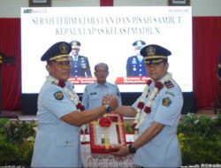 Kunrat Kasmiri Serahkan Tongkat Kepemimpinan Lapas I Madiun Kepada Kadek Anton Budiharta