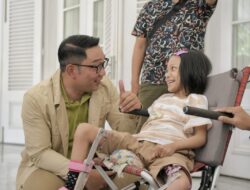 Ridwan Kamil Bantu Pengobatan Anak Penderita Kelumpuhan