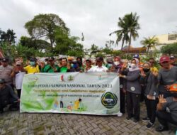 Komitmen Tuntas Kelola Sampah, Pemkab Bojonegoro Gelar Bersih-bersih Sampah di Sumuragung