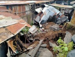 Senderan Rumah Jebol Menimpa Rumah Kontrakan Di Penataran