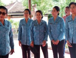 Ketua TP. PKK Ny. Ayu Suwirta Semangati Peserta Lomba Serangkaian HKG 2023
