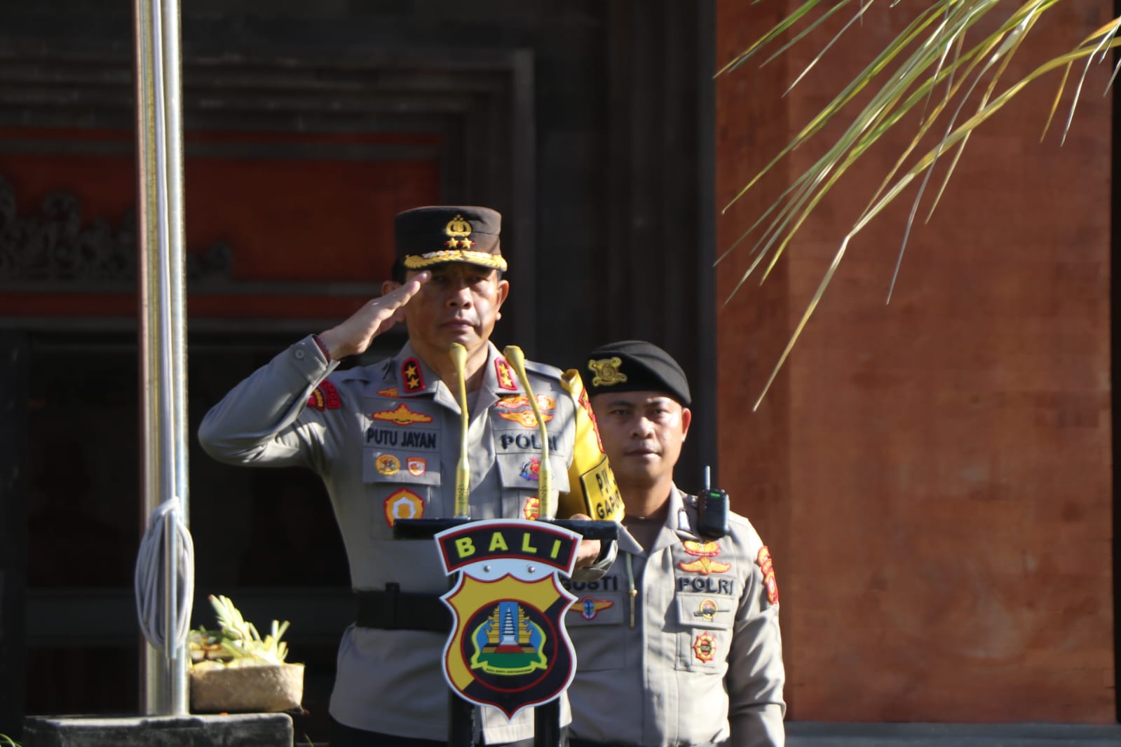 Kapolda Bali Pimpin Serah Terima Jabatan Di Halaman Depan Mapolda Bali ...