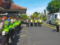 Puluhan Personil Polres Bandara Disiapkan untuk Pengamanan Pengerupukan Jelang Hari Raya Nyepi Saka 1945