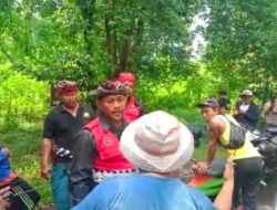 Memaksa Masuk Ke Pantai Segara Rupek, Warga Buka Paksa Portal