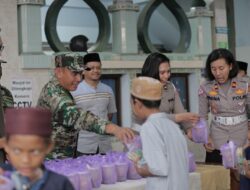 Momen Ramadhan 1444 H, Kapolres Buleleng Berbagi Bersama Anak Yatim di Masjid Nurul Iman