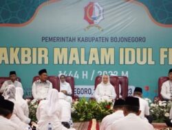 Bupati Bojonegoro Beserta Forkopimda Kumandangkan Gema Takbir di Pendopo Malowopati