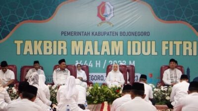 Bupati Bojonegoro Beserta Forkopimda Kumandangkan Gema Takbir di Pendopo Malowopati