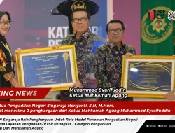 Ketua PN Singaraja Raih Penghargaan Untuk Role Model Pimpinan Pengadilan Negeri dan Lomba Layanan Pengadilan/PTSP Peringkat 1 Kategori Pengadilan Negeri 1B Dari Mahkamah Agung