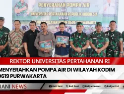 Rektor Universitas Pertahanan RI Menyerahkan Pompa Air di Wilayah Kodim 0619 Purwakarta