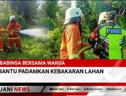 Babinsa Bersama Warga Bantu Padamkan Kebakaran Lahan