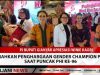 Pj Bupati Gianyar Apresiasi Winie Kaori Serahkan Penghargaan Gender Champion PUG, saat Puncak PHI ke-96