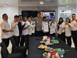 Ajukan Empat Tuntutan, Aksi Ribuan Tenaga Honorer di DPR Berjalan Tertib dan Lancar