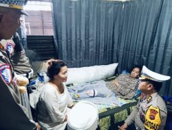 Aksi Kemanusiaan, Ditlantas Polda Bali Berikan Bantuan Kepada Korban Laka Lantas