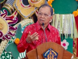 Tahan Banting! Koster Rela Di-bully Demi Hentikan Produksi AMDK di Bali