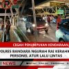Cegah Penumpukan Kendaraan, Polres Bandara Ngurah Rai Kerahkan Personel Atur Lalu Lintas