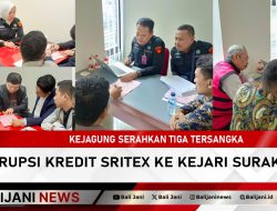 “‎Kejagung Serahkan Tiga Tersangka Korupsi Kredit Sritex ke Kejari Surakarta