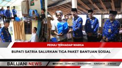Peduli Terhadap Warga Bupati Satria Salurkan Tiga Paket Bantuan Sosial