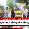 Truk Tabrak Pick Up Parkir di Pejarakan, Pengemudi Mengaku Mengantuk