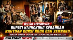Wujud Kepedulian, Bupati Klungkung Serahkan Bantuan Kursi Roda dan Sembako Kepada Warga Lansia serta Penyandang Disabilitas