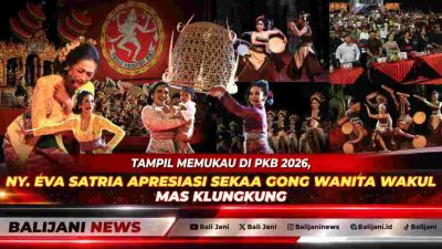 Ketua TP PKK Klungkung Ny. Eva Satria saat memberikan selamat dan apresiasi kepada para penabuh Sekaa Gong Kebyar Wanita Wakul Mas usai pentas mebarung di Art Center Denpasar