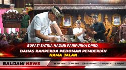 Bupati Klungkung I Made Satria saat menyampaikan pidato pengantar Ranperda nama jalan dalam Rapat Paripurna DPRD Klungkung.