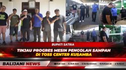 Bupati Klungkung I Made Satria saat meninjau dan melihat langsung uji coba mesin pengolah sampah baru di TOSS Center Kusamba.
