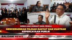 Koordinator Divisi Penanganan Pelanggaran Bawaslu Bali I Wayan Wirka saat memberikan arahan dalam Rapat Koordinasi Penanganan Pelanggaran di Kantor Sekretariat Bawaslu Buleleng