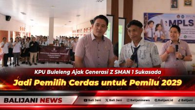 Ketua KPU Buleleng Komang Dudhi Udiyana dan Putu Arya Suarnata saat memberikan sosialisasi pemilih pemula di hadapan siswa baru SMAN 1 Sukasada