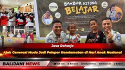 Direktur Utama PT Jasa Raharja Muhammad Awaluddin saat memberikan edukasi keselamatan berlalu lintas kepada para pelajar dalam peringatan Hari Anak Nasional