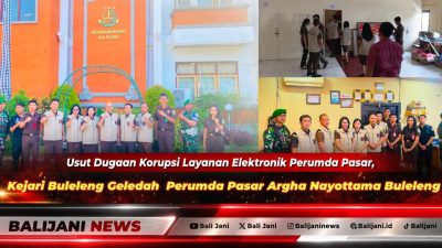 Tim Penyidik Pidsus Kejari Buleleng saat melakukan penggeledahan dan mengamankan dokumen bukti di Kantor Perumda Pasar Argha Nayottama Buleleng