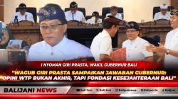 Wakil Gubernur Bali I Nyoman Giri Prasta saat membacakan Jawaban Gubernur terkait Raperda Pertanggungjawaban APBD dalam Rapat Paripurna DPRD Bali